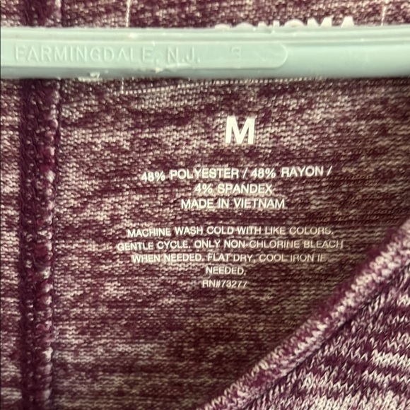 Maroon/purple Sleeveless Top - Picture 2 of 3